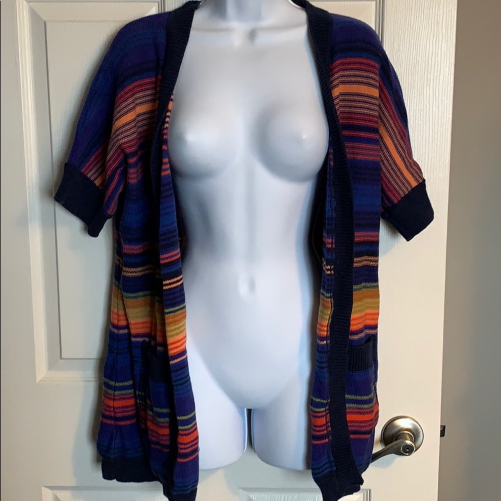 Mossimo size large short sleeve cover sweater